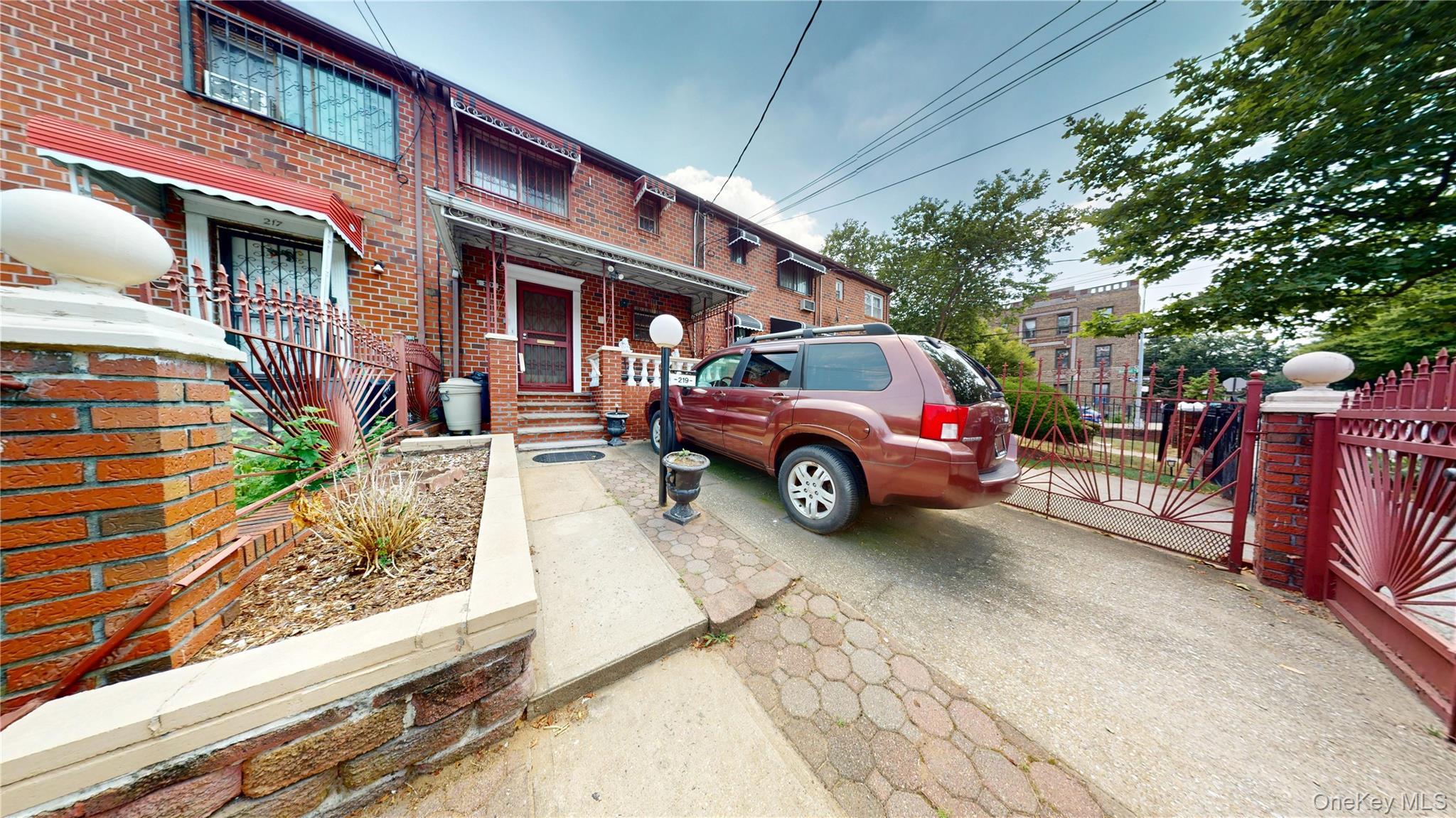Single Family Berriman  Brooklyn, NY 11208, MLS-921766-2