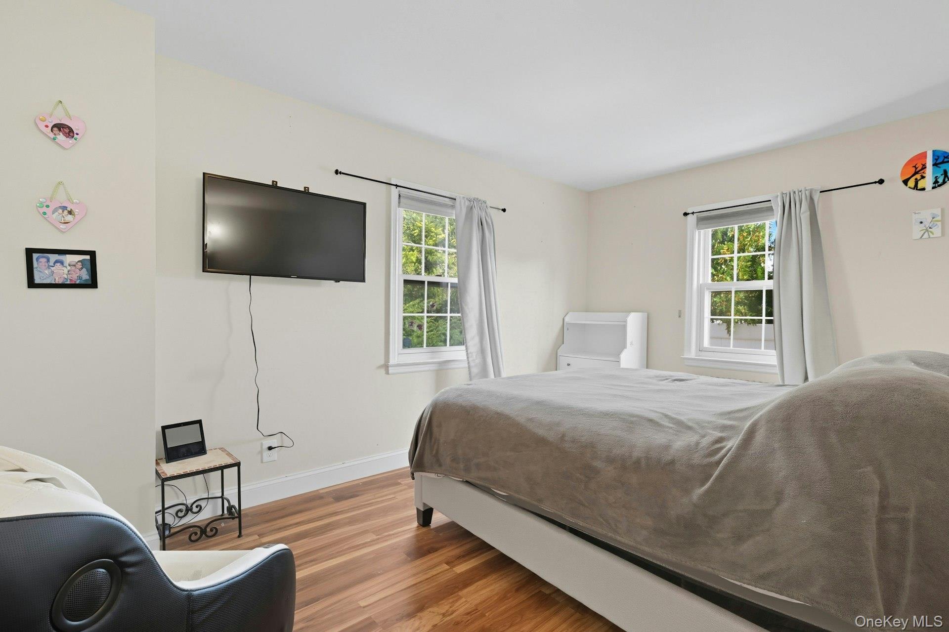 Single Family Linden Nassau County, NY 11793, MLS-921769-20