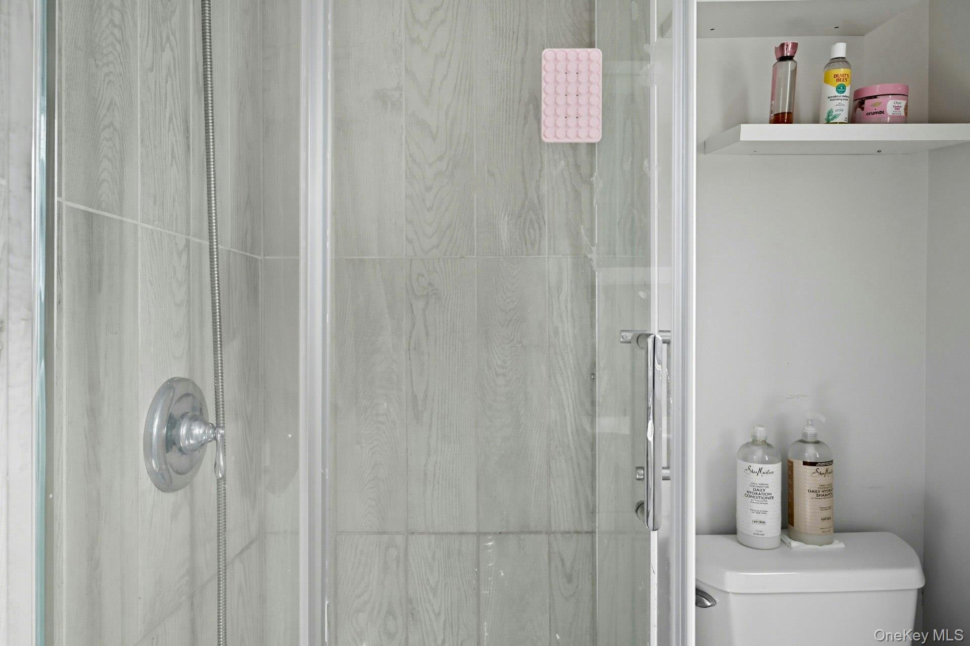 Single Family Linden Nassau County, NY 11793, MLS-921769-25