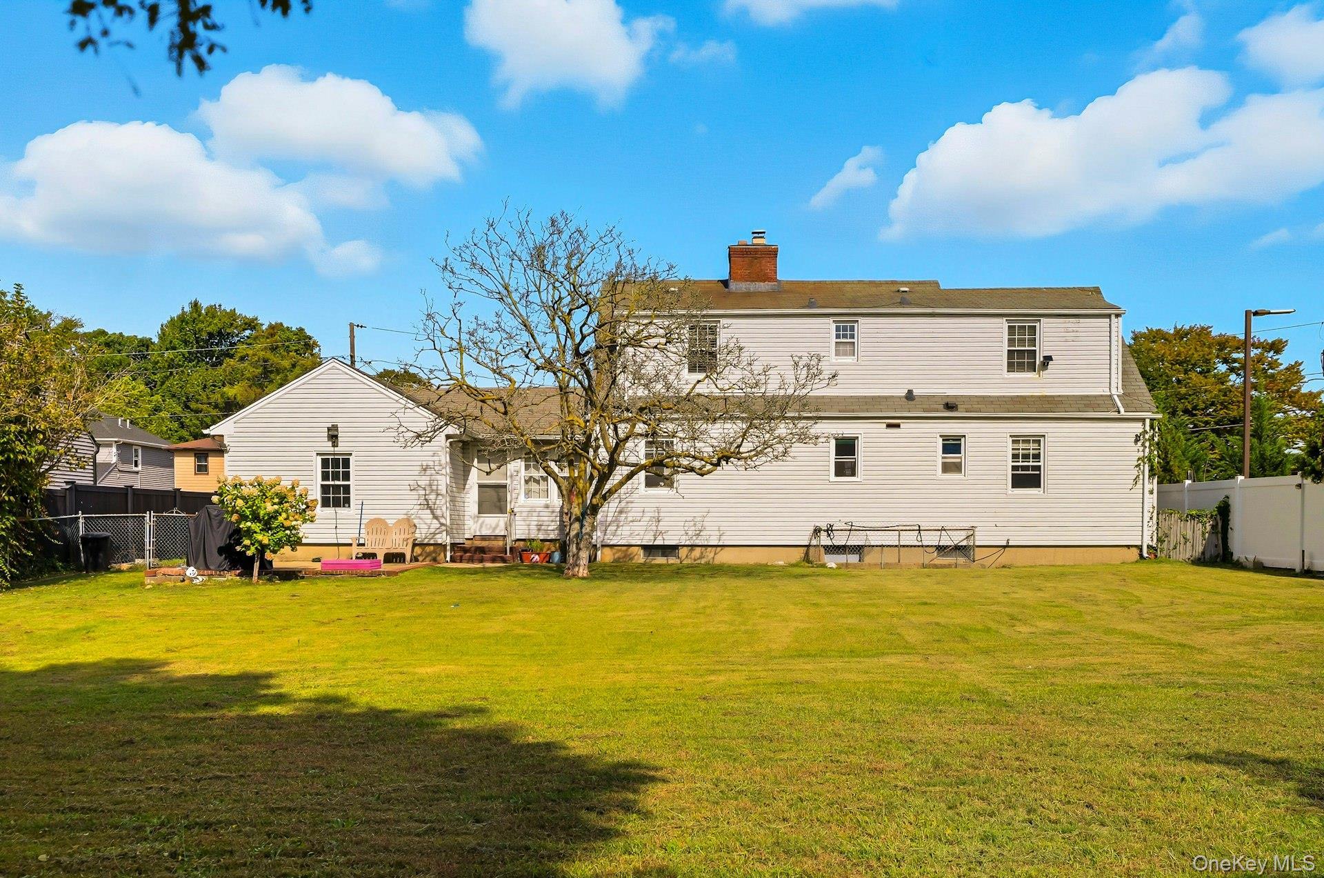 Single Family Linden  Nassau County, NY 11793, MLS-921769-32