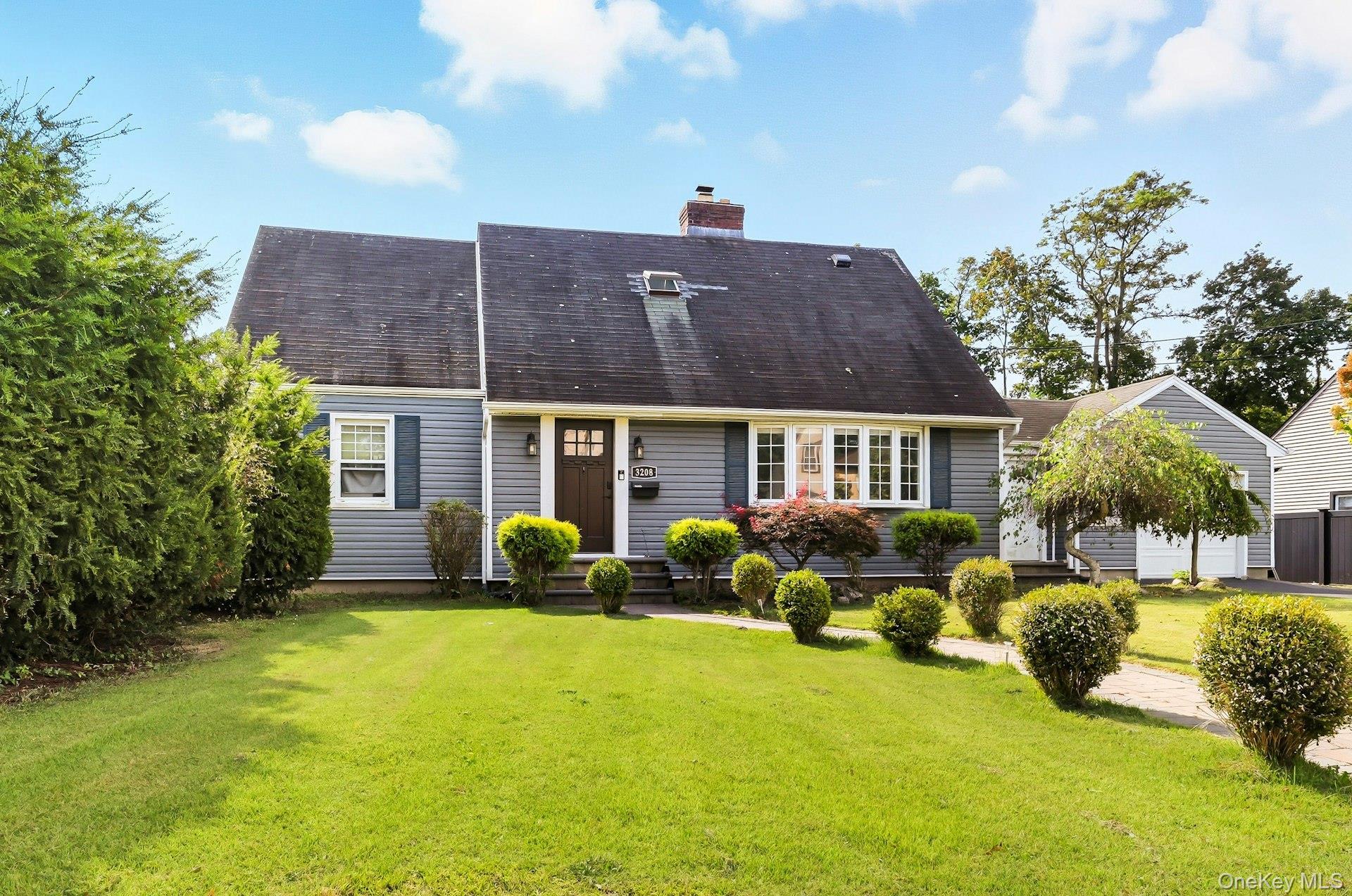 Single Family Linden Nassau County, NY 11793, MLS-921769-4