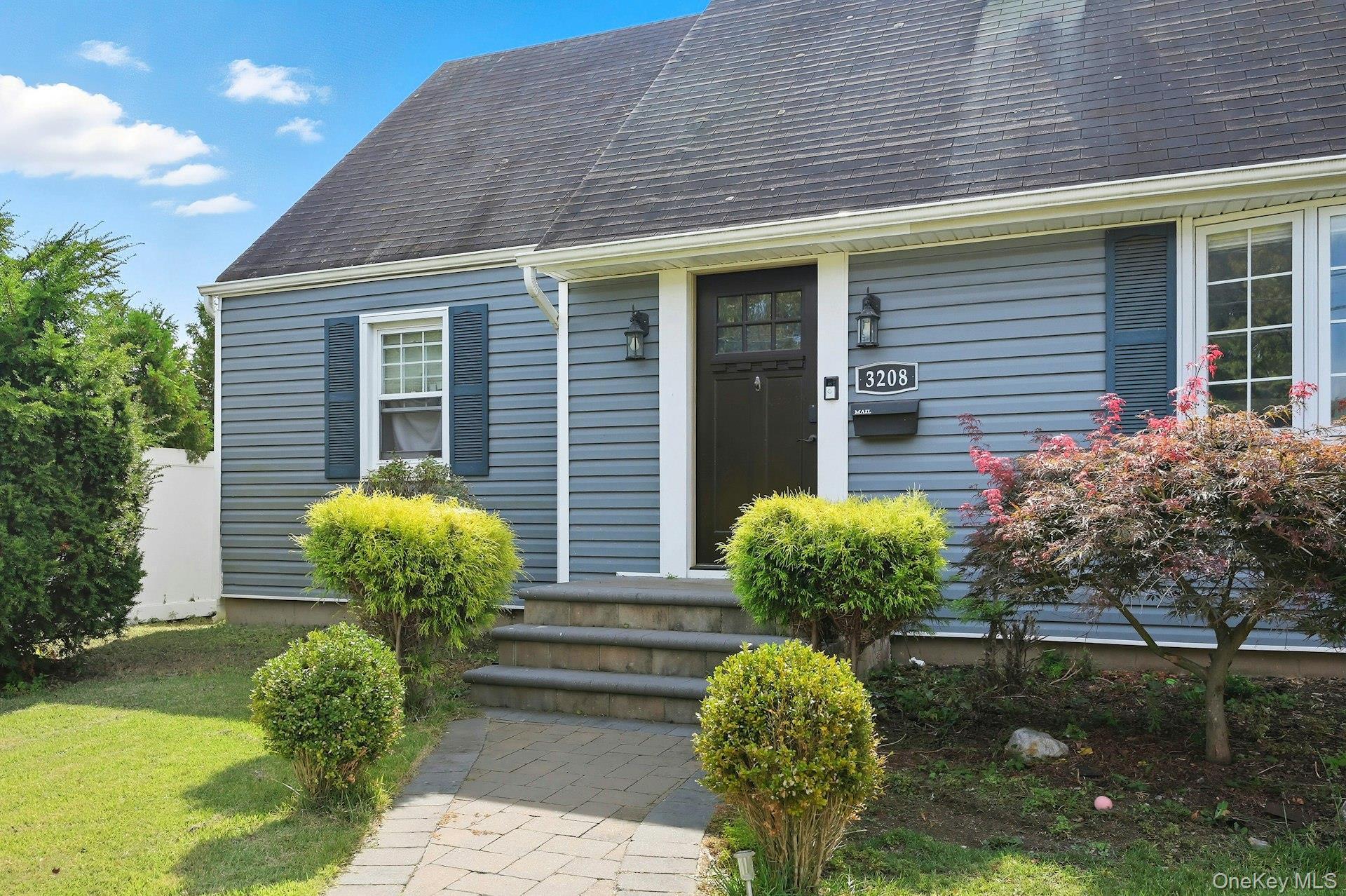 Single Family Linden Nassau County, NY 11793, MLS-921769-6