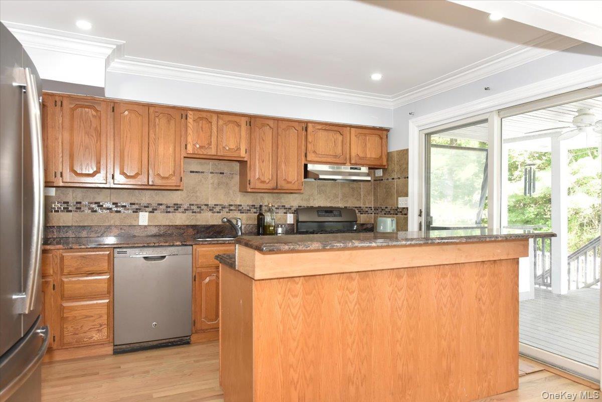 Single Family Block  Nassau County, NY 11762, MLS-921800-12