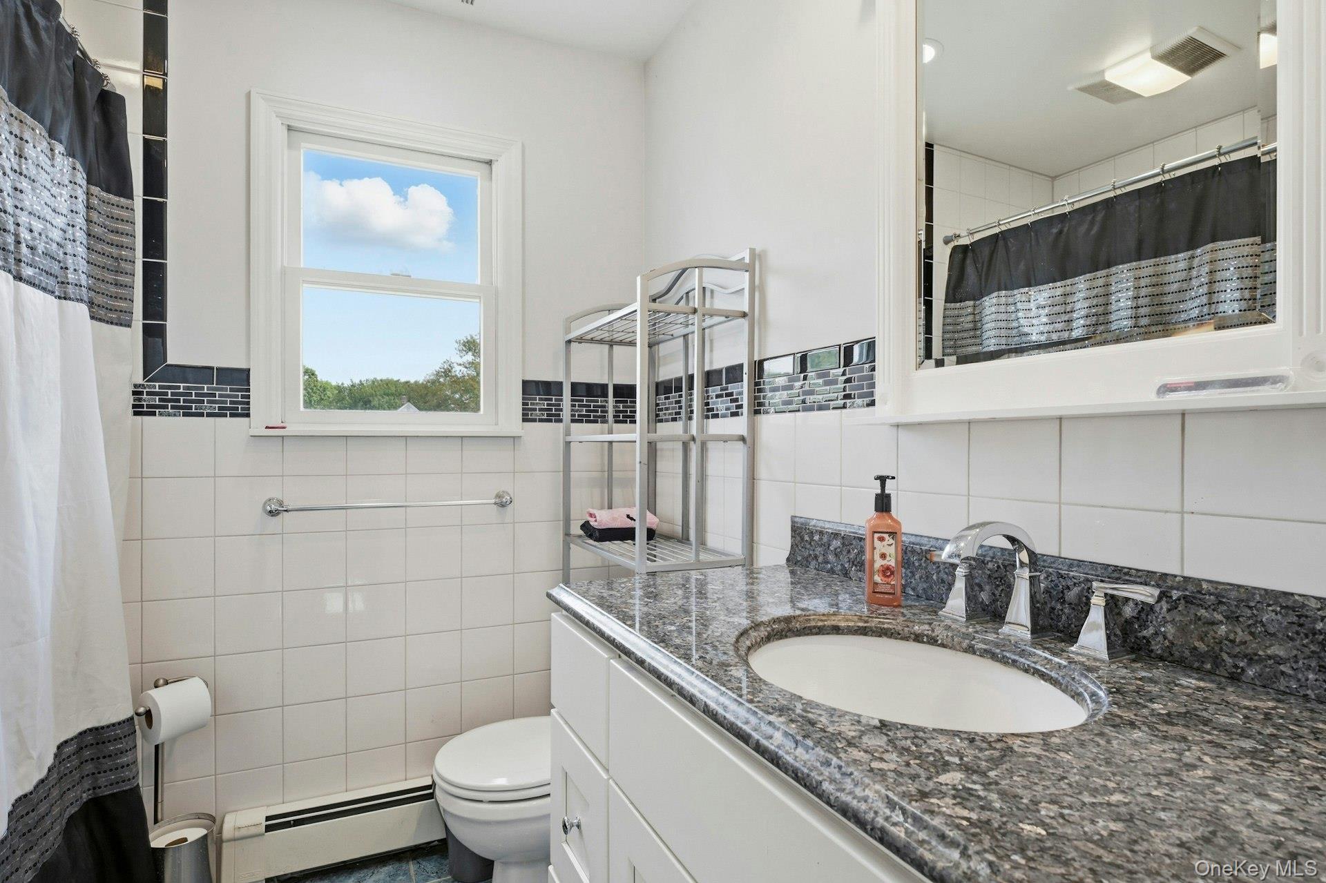 Single Family Cherry  Nassau County, NY 11735, MLS-921824-30