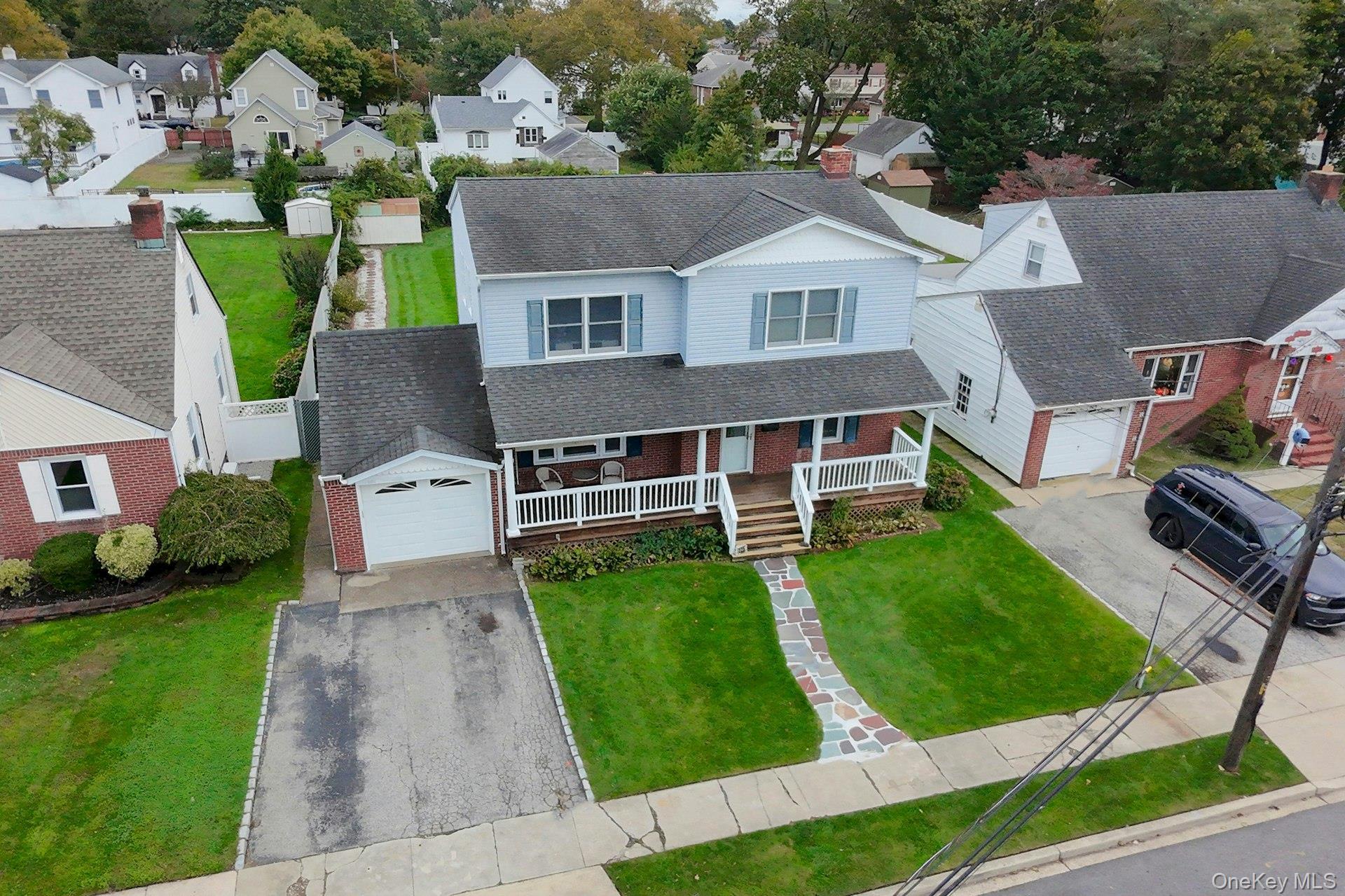 Single Family Cherry  Nassau County, NY 11735, MLS-921824-33