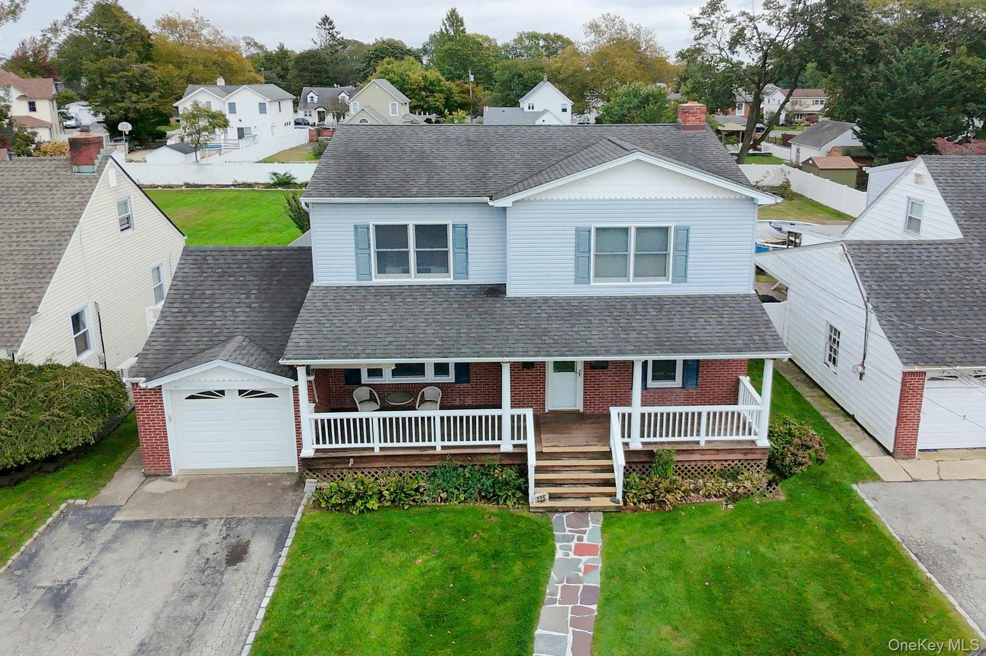 Single Family Cherry  Nassau County, NY 11735, MLS-921824-34