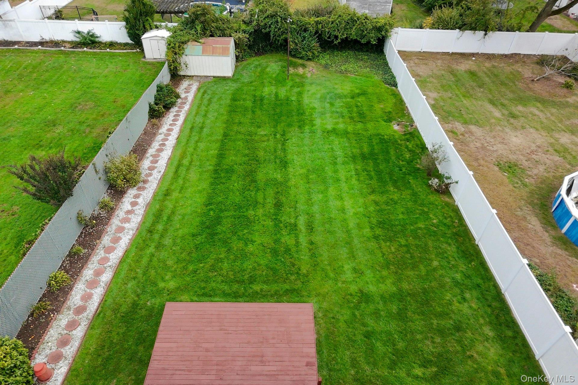 Single Family Cherry  Nassau County, NY 11735, MLS-921824-35