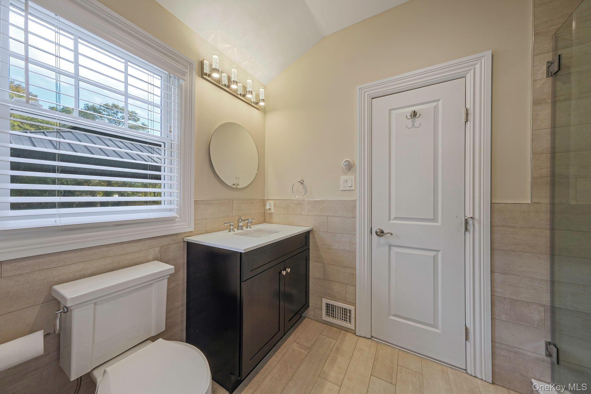 Single Family Carriage Suffolk County, NY 11746, MLS-921848-25