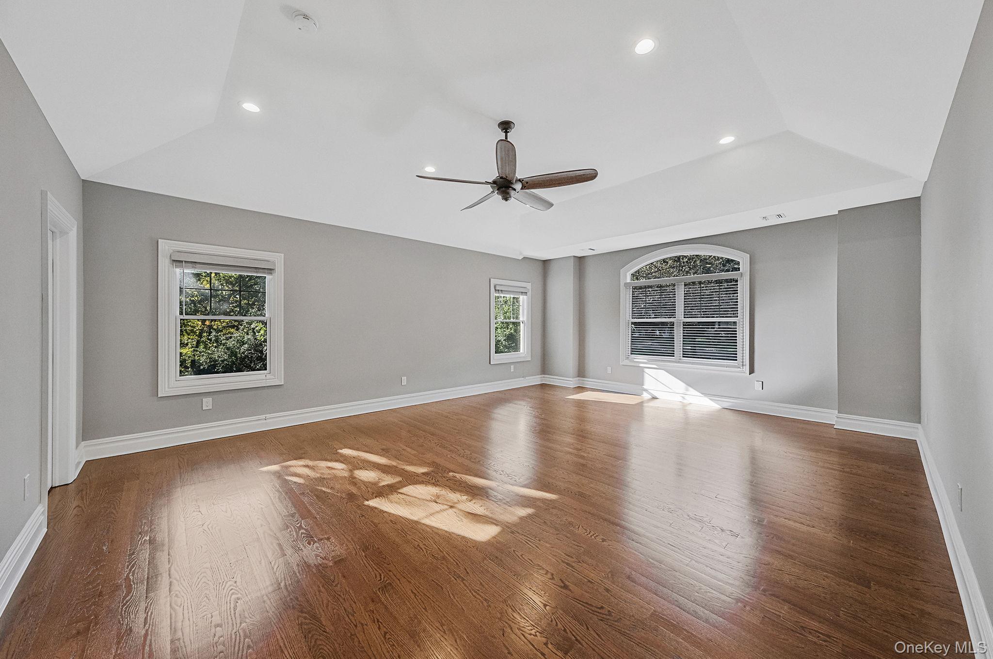 Single Family Carriage Suffolk County, NY 11746, MLS-921848-32