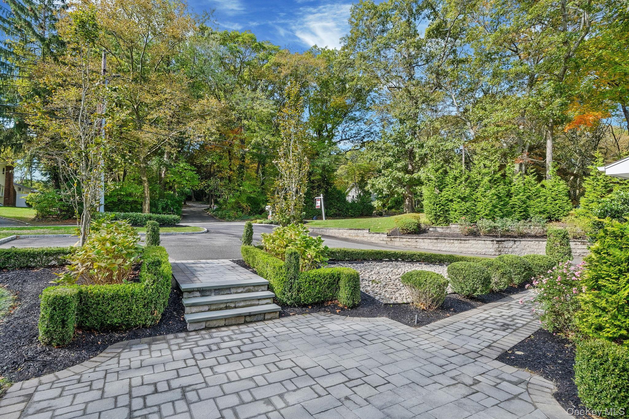 Single Family Carriage Suffolk County, NY 11746, MLS-921848-5