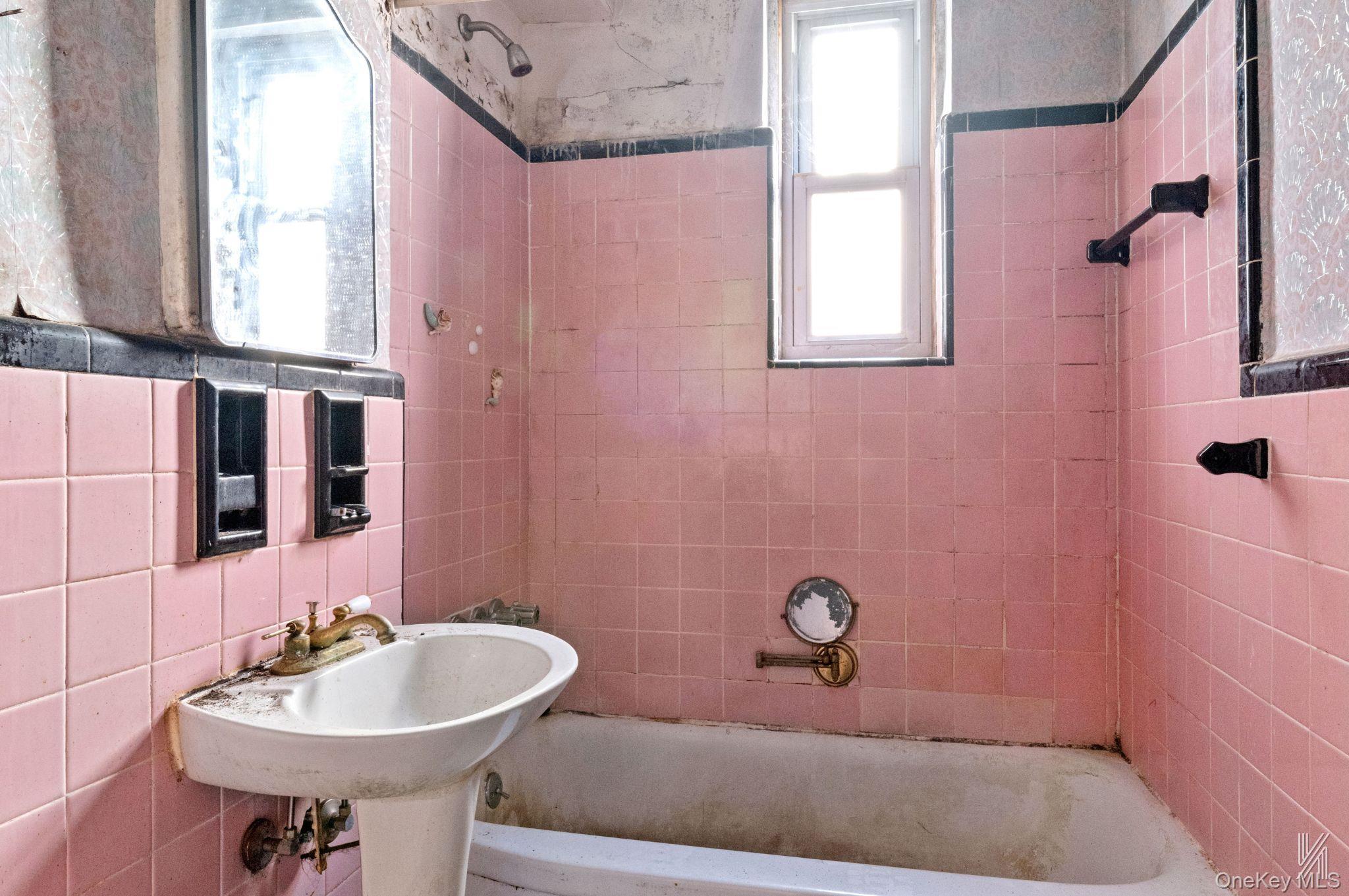 Coop 91st Queens, NY 11372, MLS-921857-16