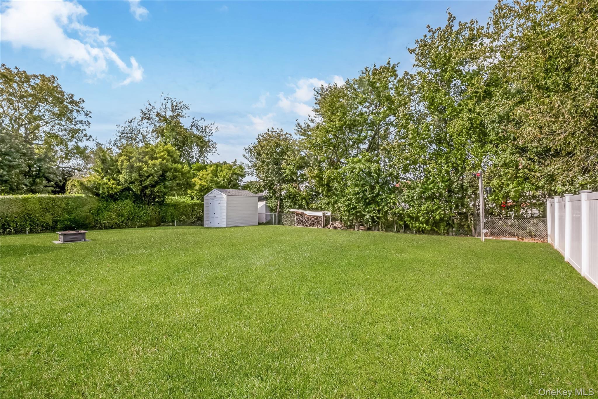 Single Family Whalen Suffolk County, NY 11703, MLS-921858-10