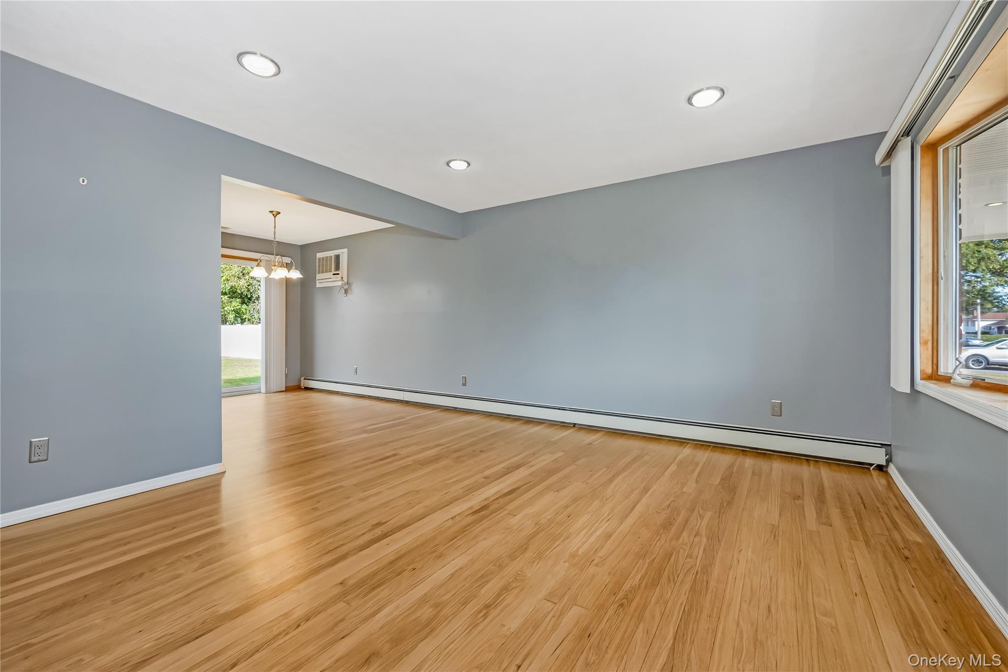 Single Family Whalen Suffolk County, NY 11703, MLS-921858-12