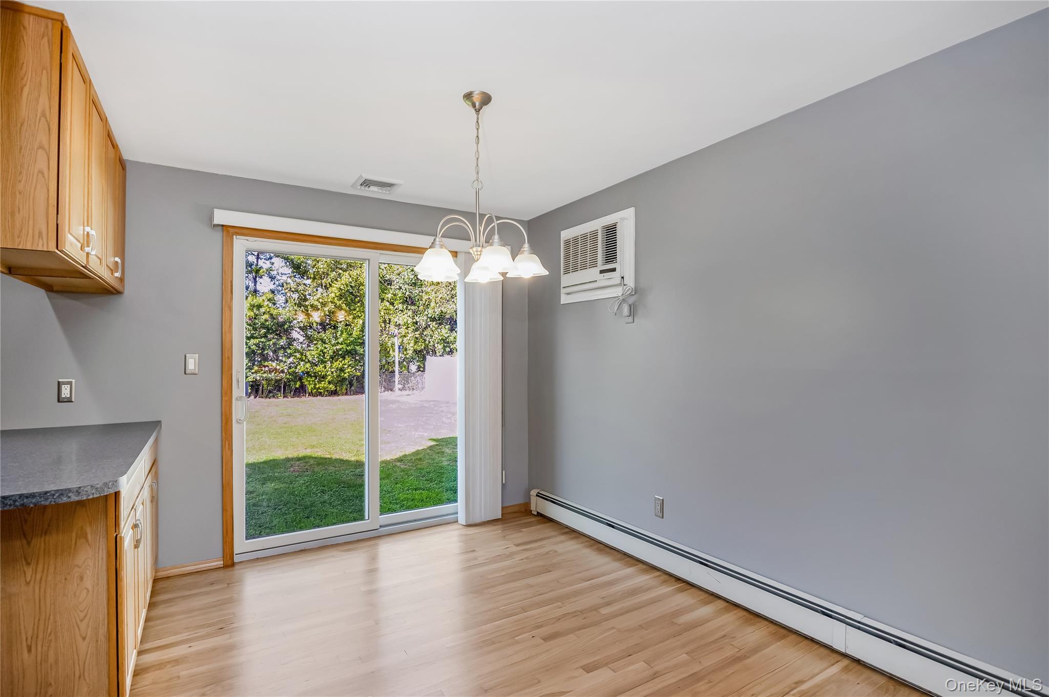 Single Family Whalen Suffolk County, NY 11703, MLS-921858-16