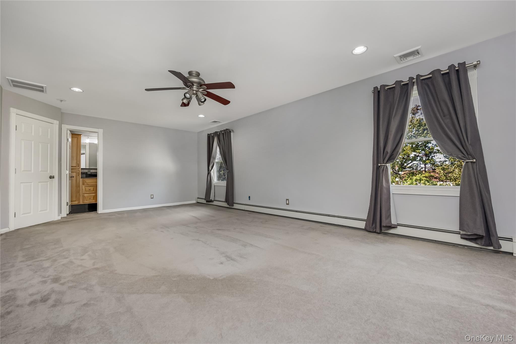 Single Family Whalen Suffolk County, NY 11703, MLS-921858-29