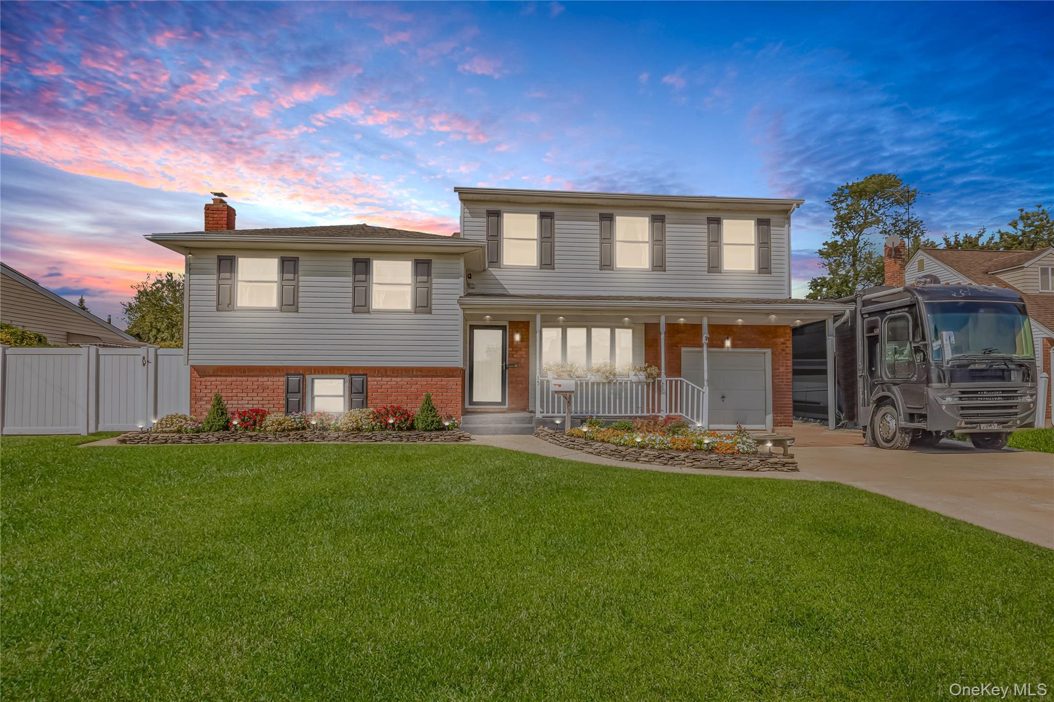 Single Family Whalen  Suffolk County, NY 11703, MLS-921858-38