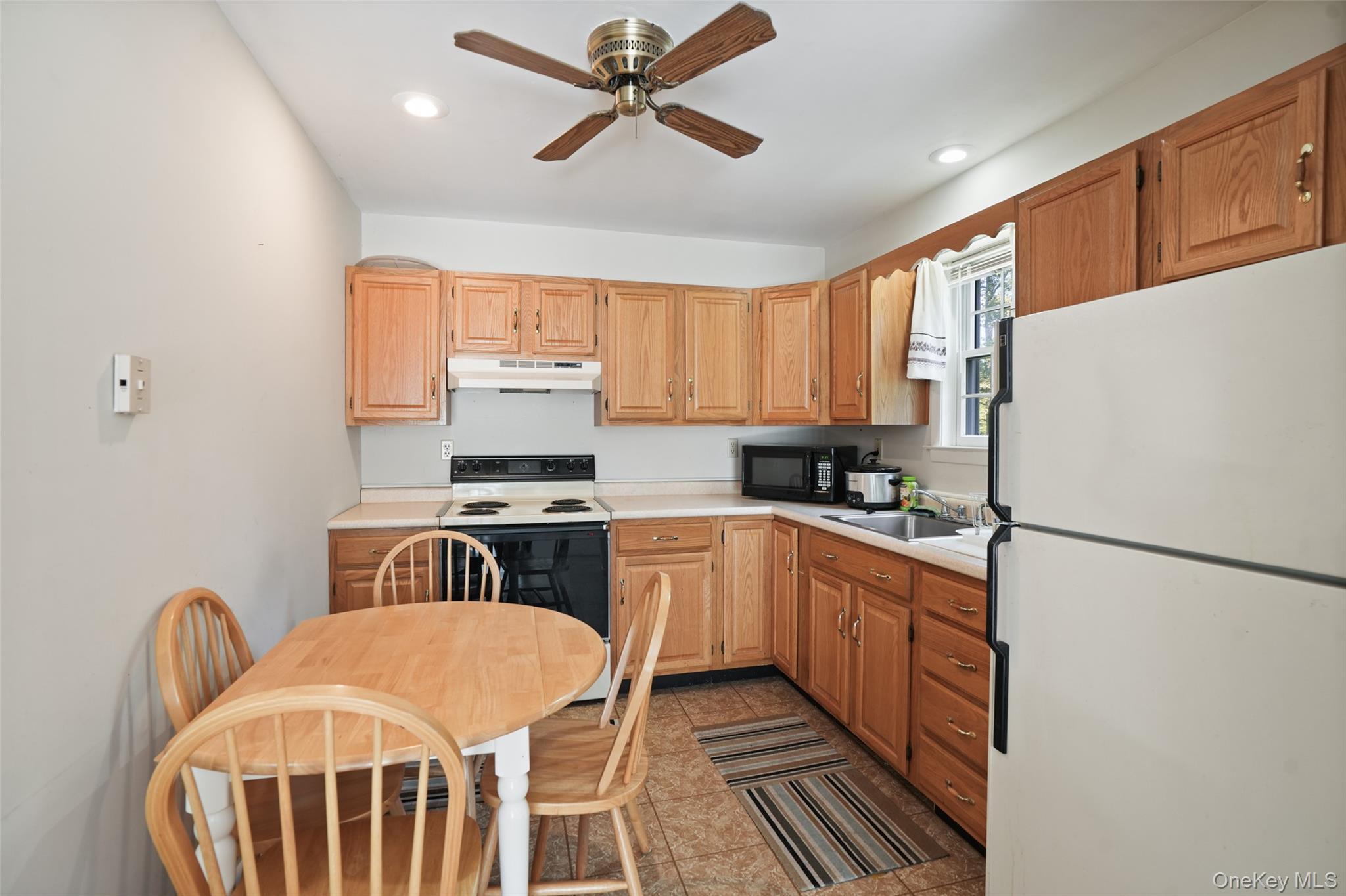 Single Family Smith Ridge  Westchester County, NY 10590, MLS-921883-18