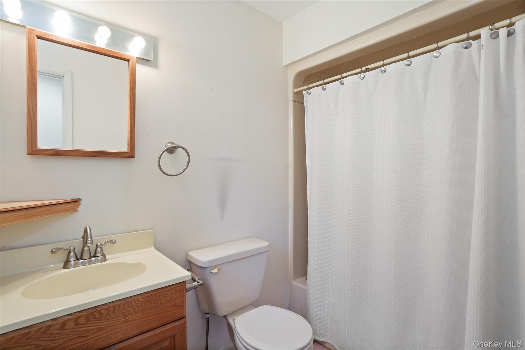 Single Family Smith Ridge  Westchester County, NY 10590, MLS-921883-20