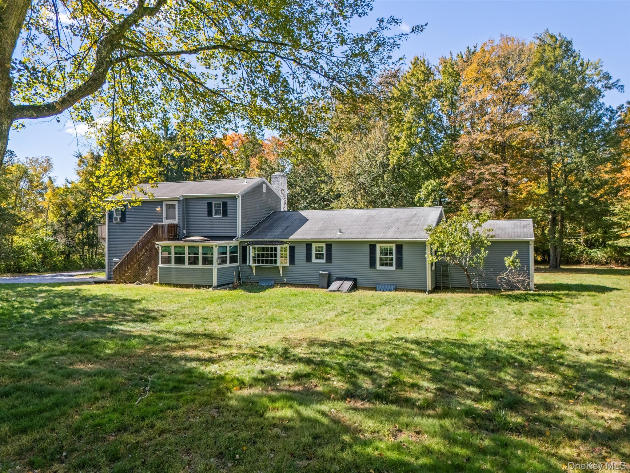 Single Family Smith Ridge  Westchester County, NY 10590, MLS-921883-21