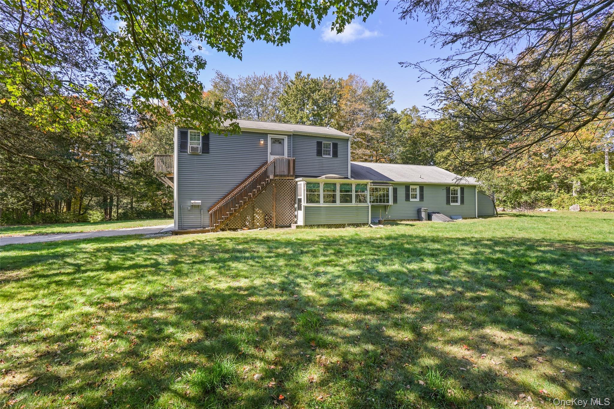 Single Family Smith Ridge  Westchester County, NY 10590, MLS-921883-22