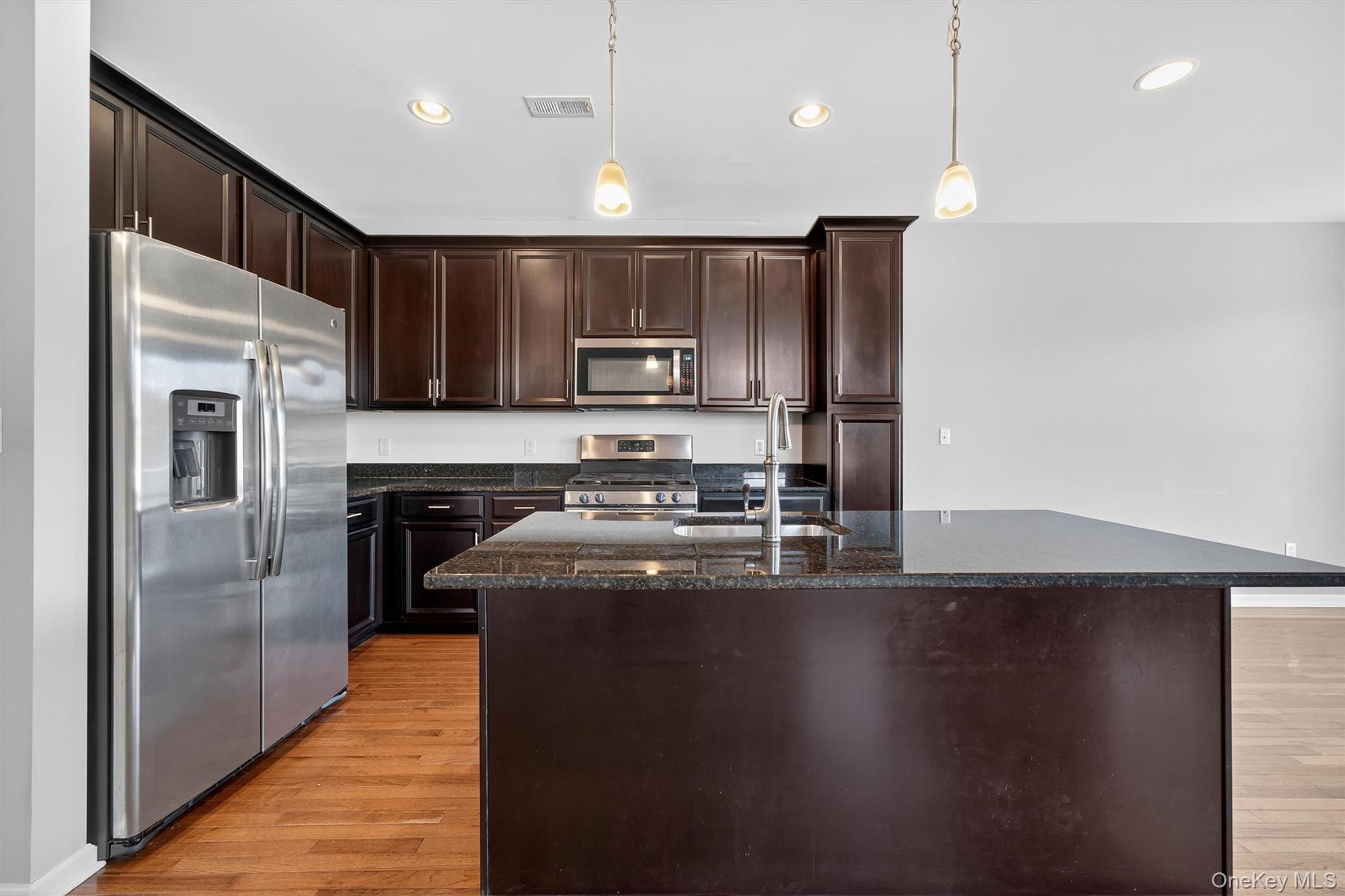 Single Family Meadow View  Orange County, NY 10940, MLS-921885-22