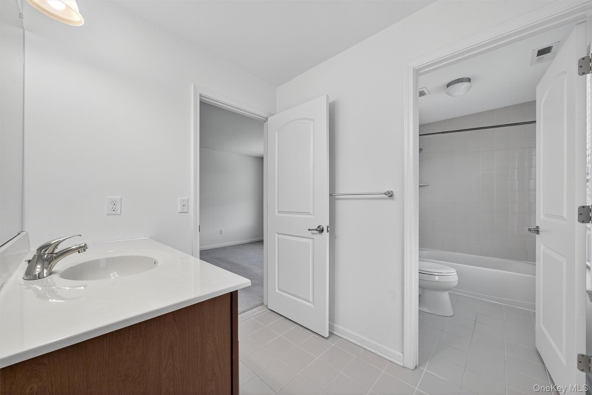 Single Family Meadow View  Orange County, NY 10940, MLS-921885-32