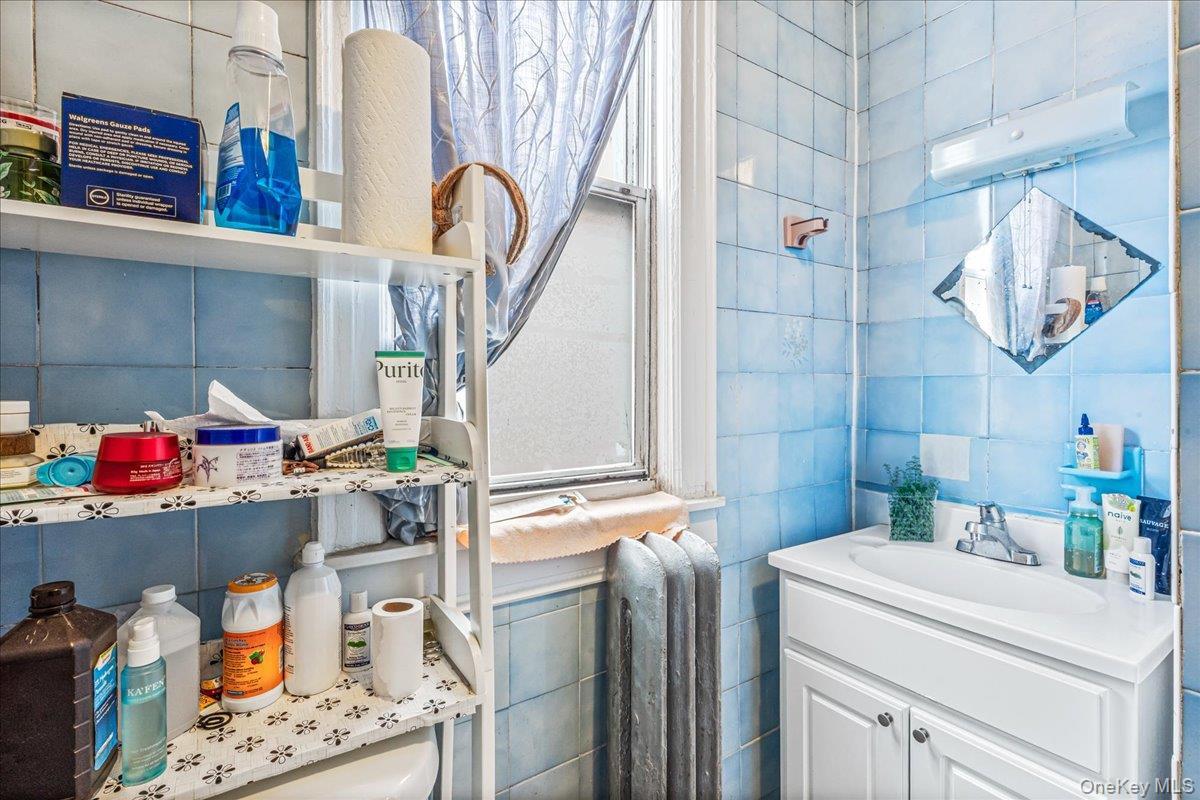 Single Family 110th  Queens, NY 11368, MLS-921893-14