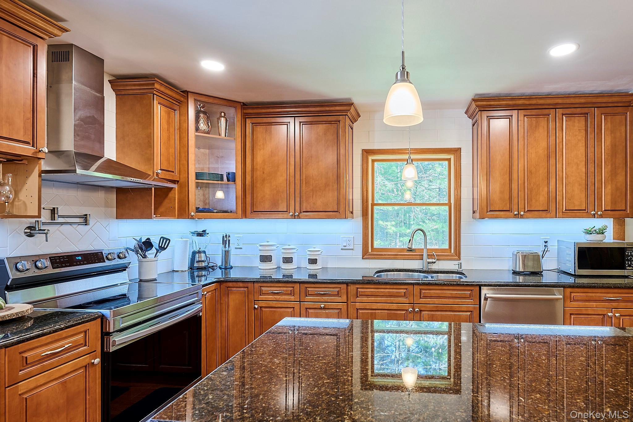 Single Family Pitio Sullivan County, NY 12737, MLS-921902-25