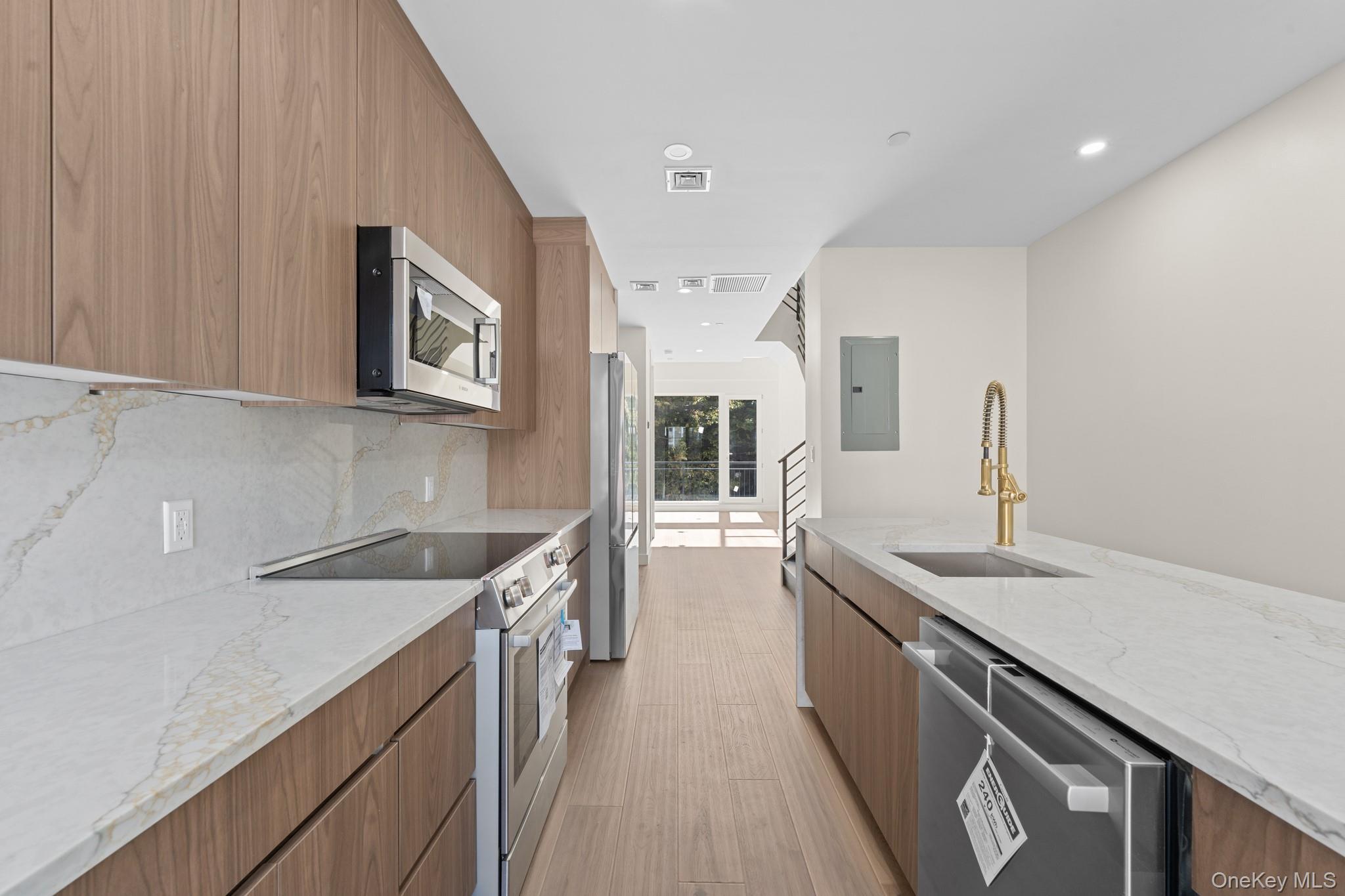 Single Family Fenimore St Brooklyn, NY 11225, MLS-921904-26