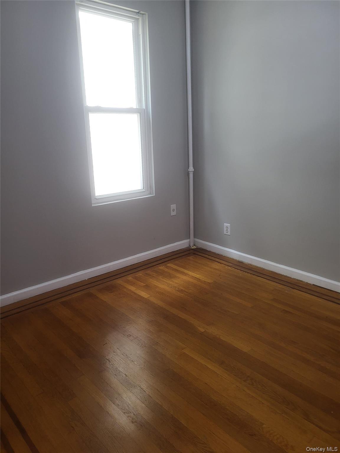 Single Family 50th Queens, NY 11373, MLS-921905-12