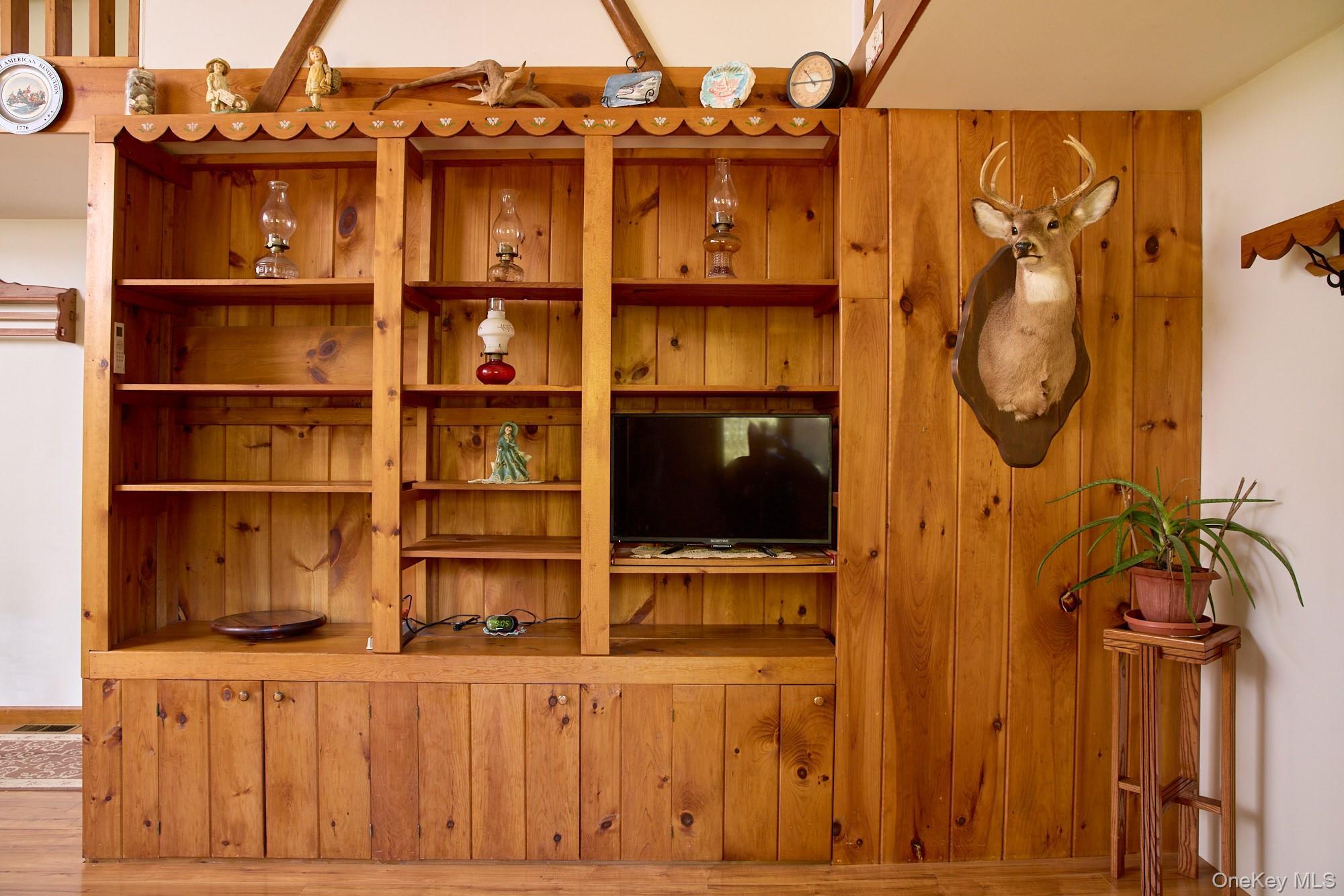 Single Family Shivertown Ulster County, NY 12561, MLS-921907-17