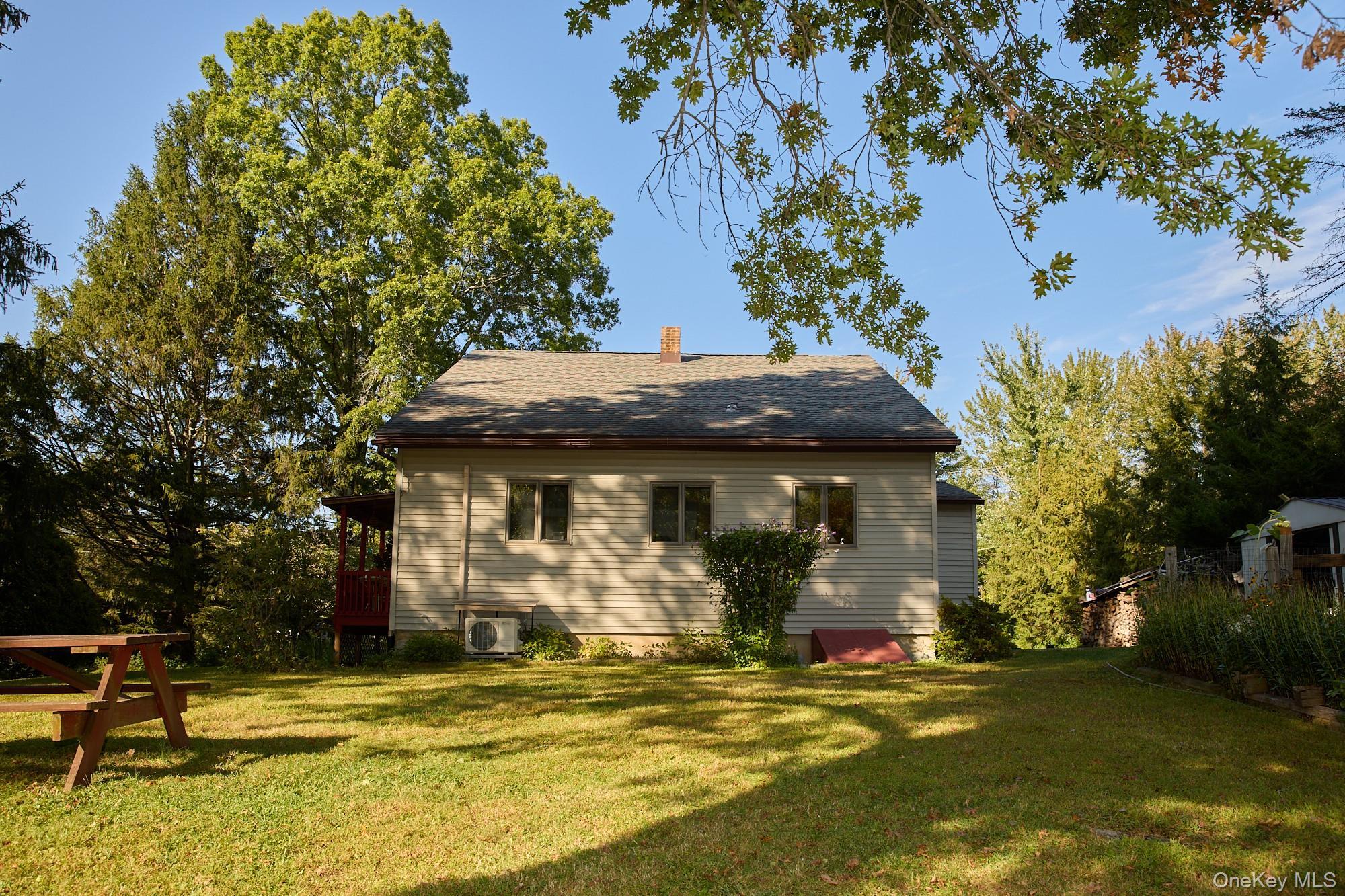 Single Family Shivertown Ulster County, NY 12561, MLS-921907-3