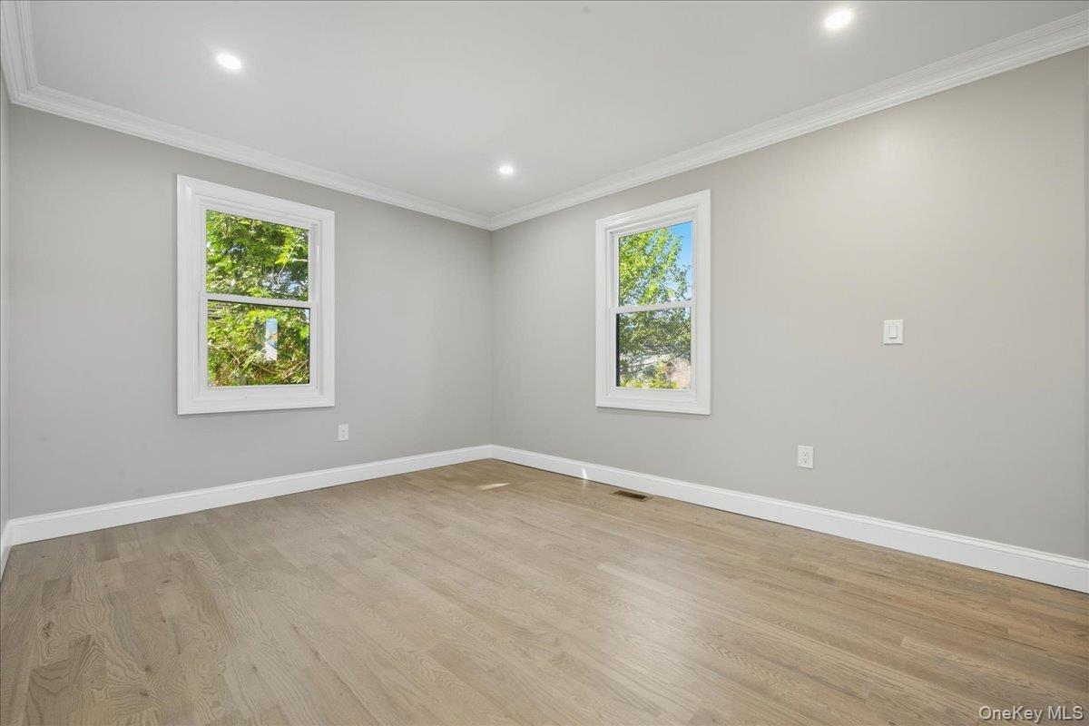 Single Family Cottage  Blvd  Nassau County, NY 11801, MLS-921947-11