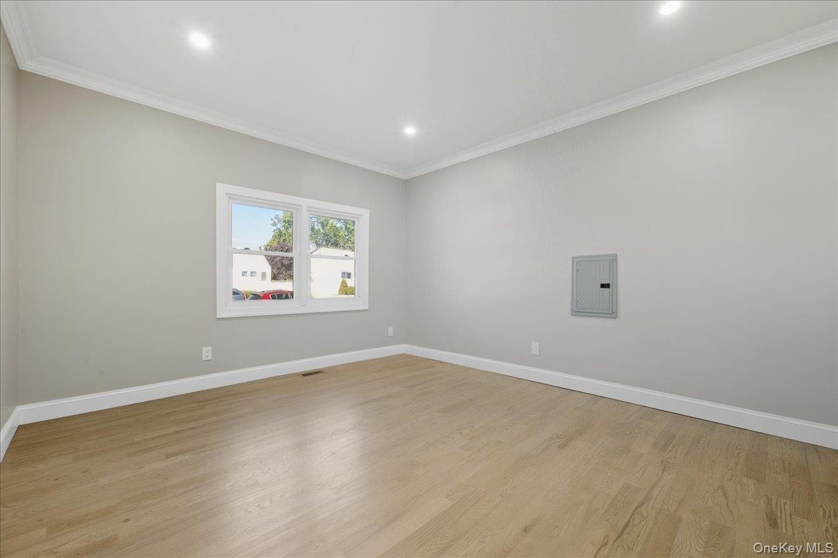 Single Family Cottage  Blvd  Nassau County, NY 11801, MLS-921947-14