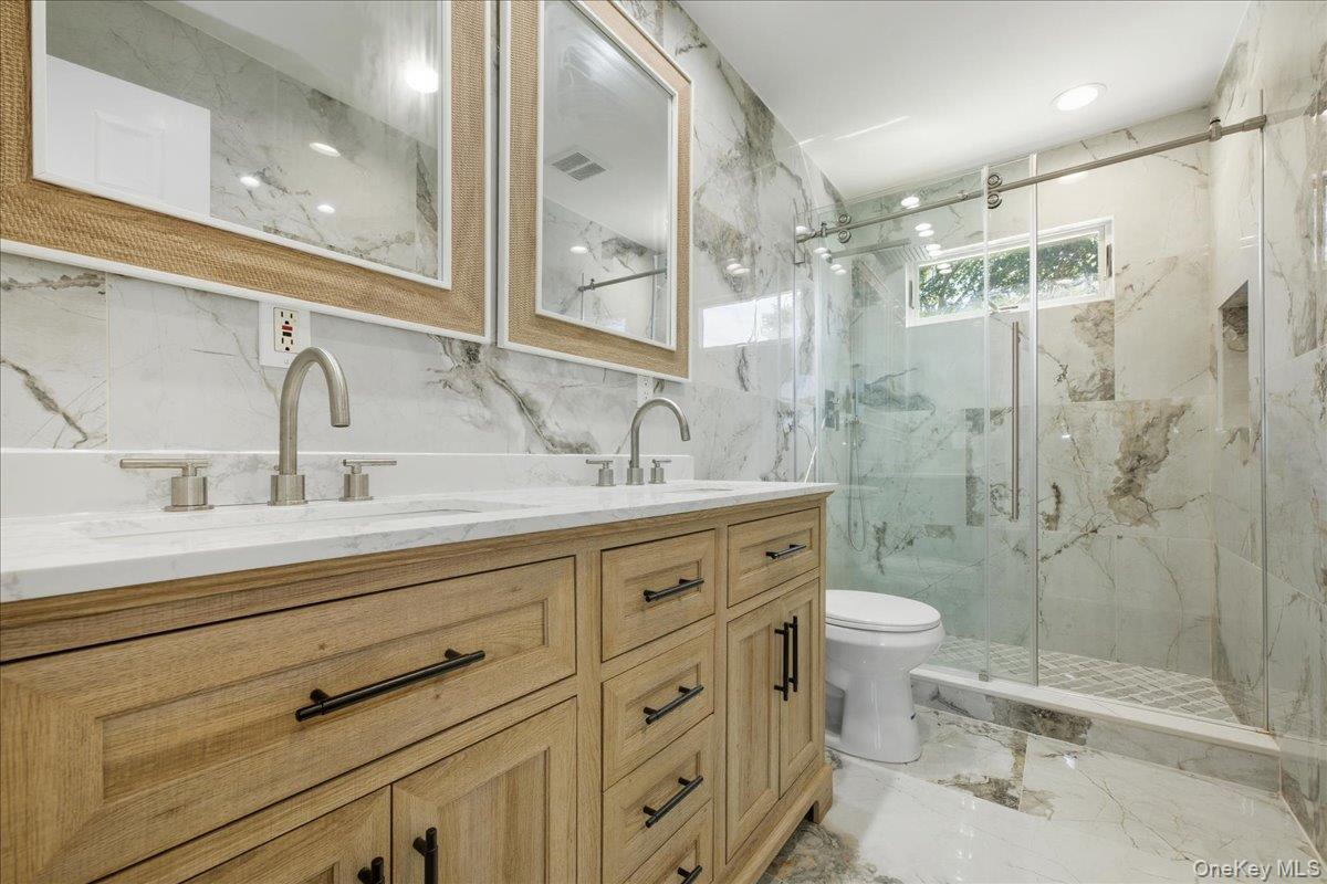 Single Family Cottage  Blvd  Nassau County, NY 11801, MLS-921947-20