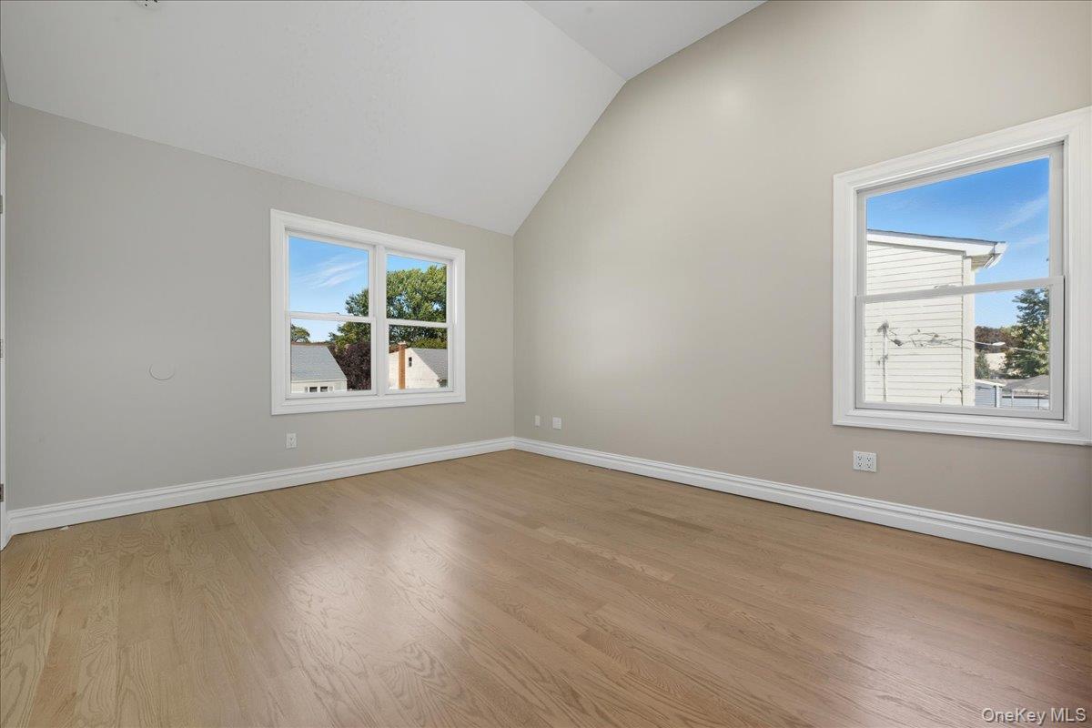 Single Family Cottage  Blvd  Nassau County, NY 11801, MLS-921947-22