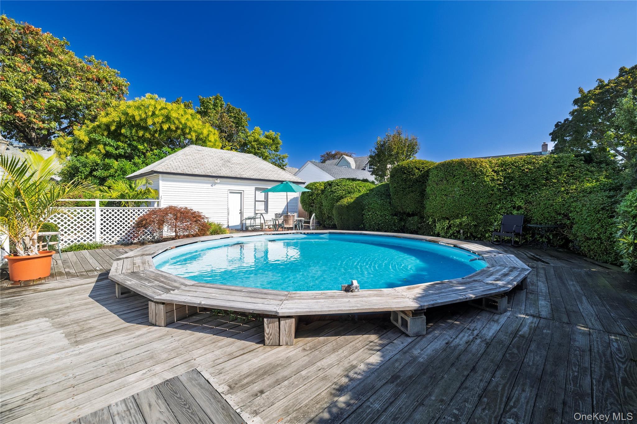 Single Family Hendrickson Nassau County, NY 11570, MLS-921954-4