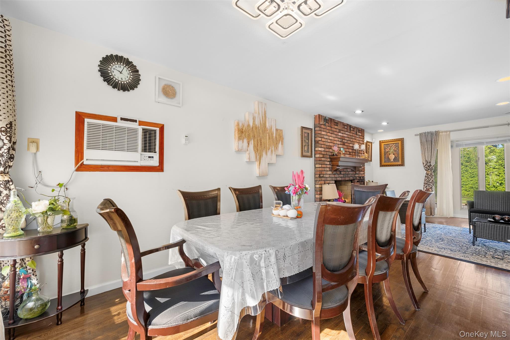 Single Family Phipps Nassau County, NY 11803, MLS-921963-18