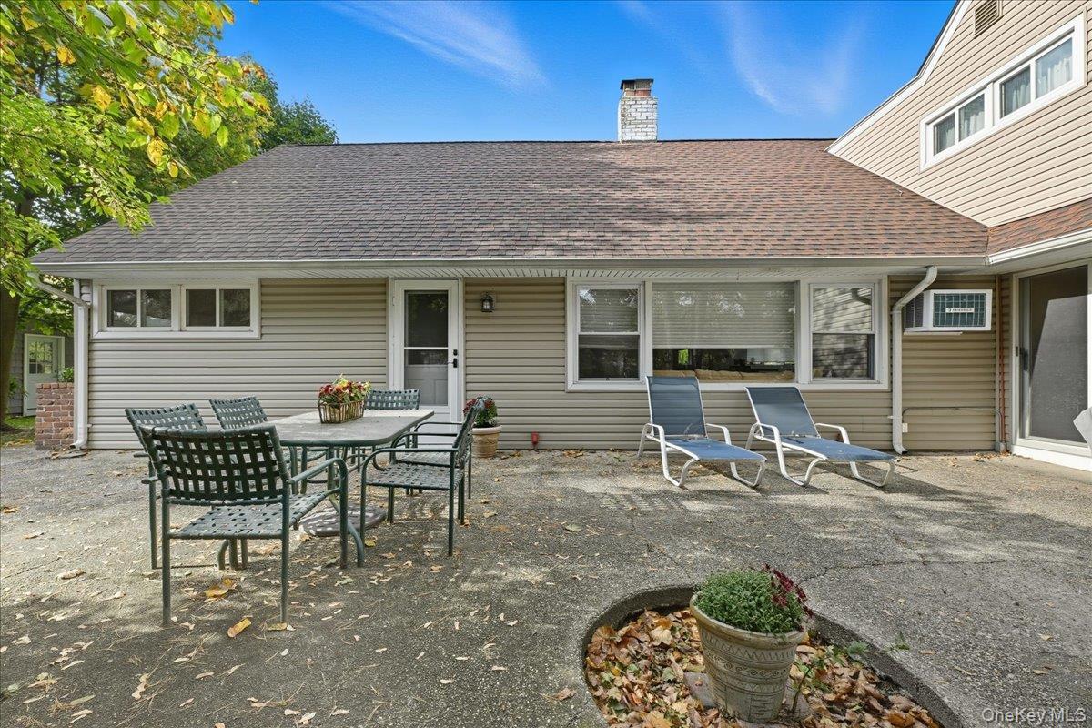 Single Family Ridge Nassau County, NY 11576, MLS-921976-37