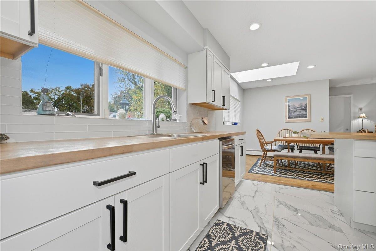 Single Family Ridge Nassau County, NY 11576, MLS-921976-6