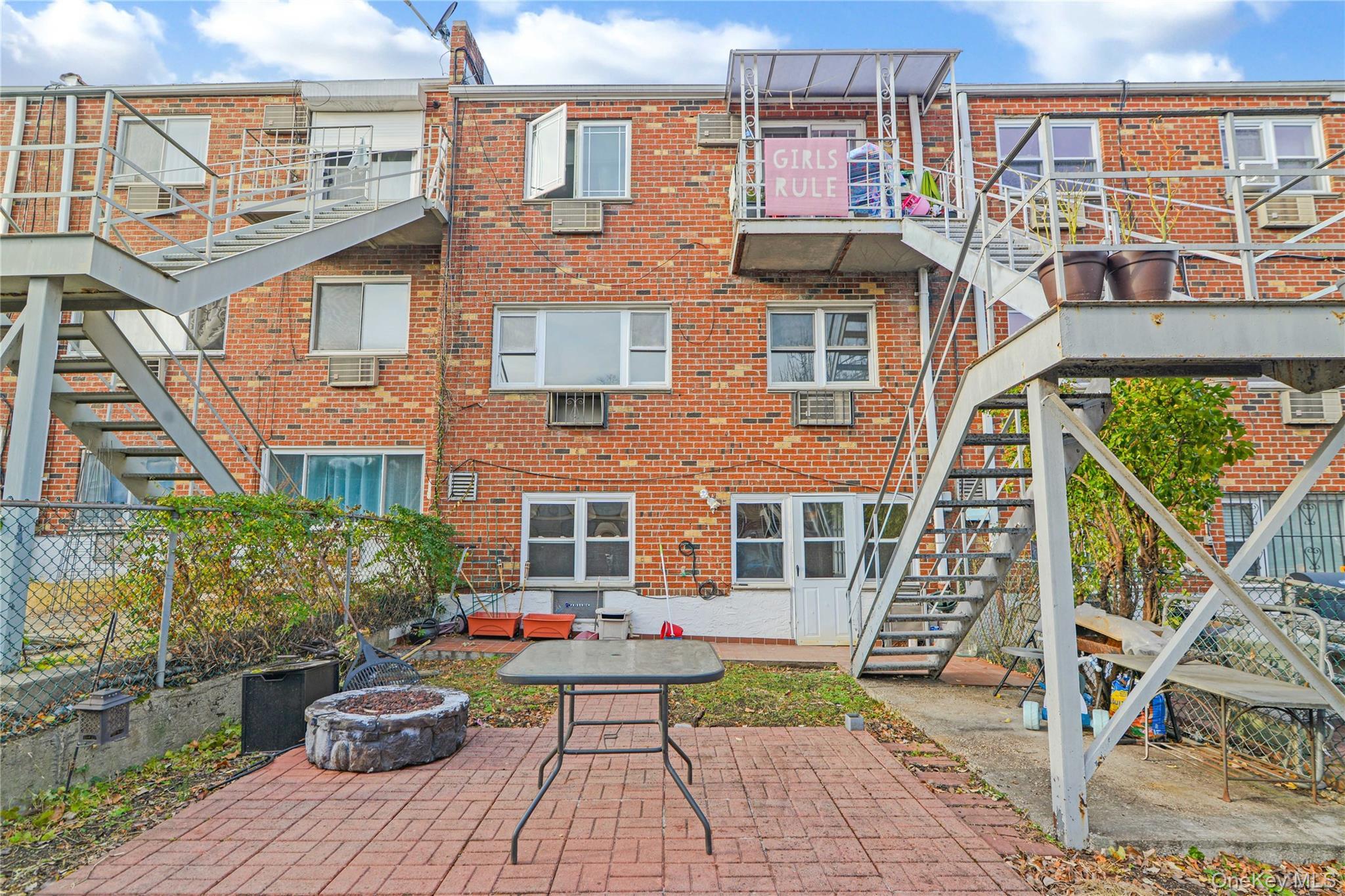 Single Family 49th  Queens, NY 11105, MLS-921997-16