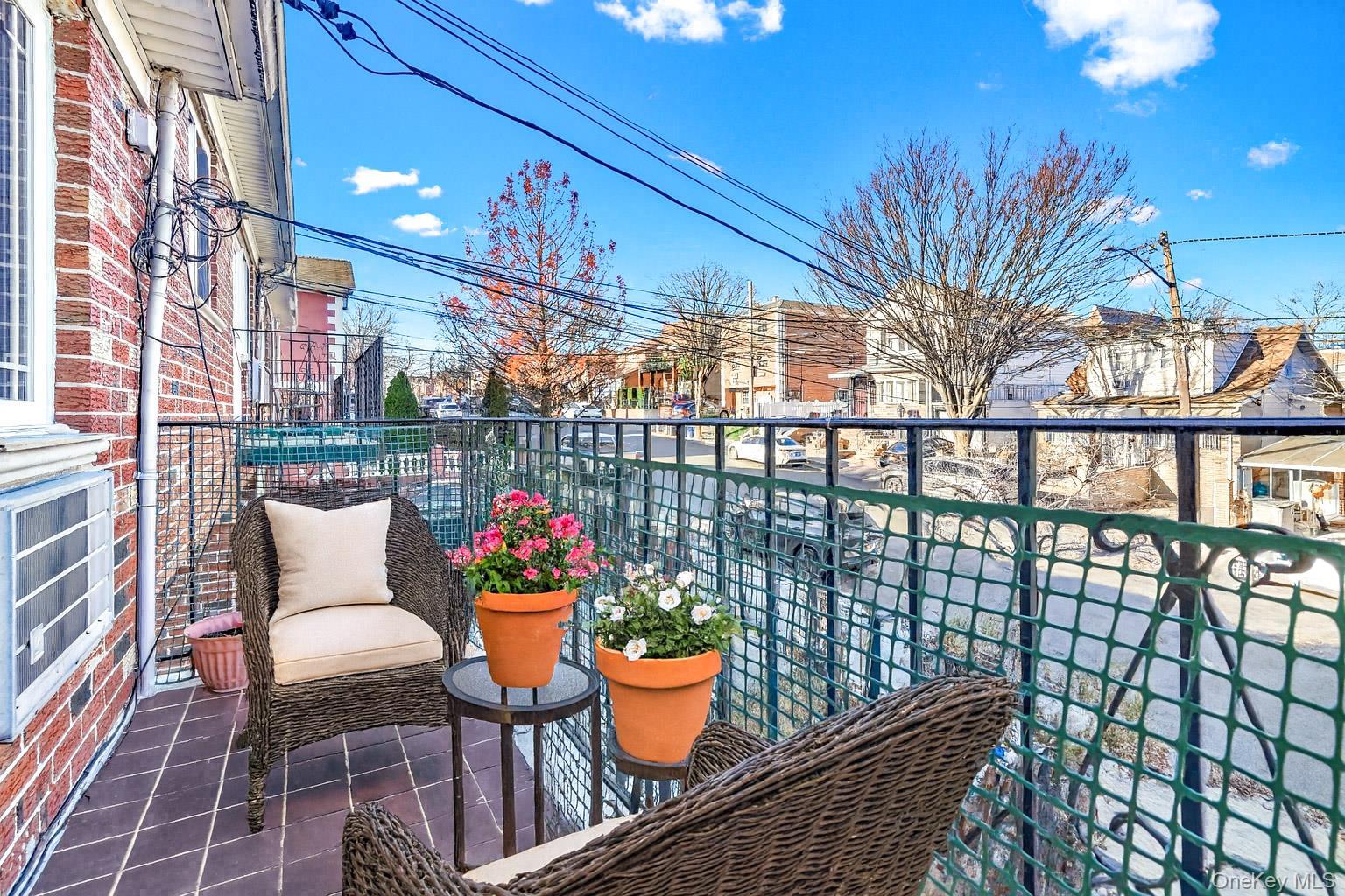 Single Family 49th  Queens, NY 11105, MLS-921997-36