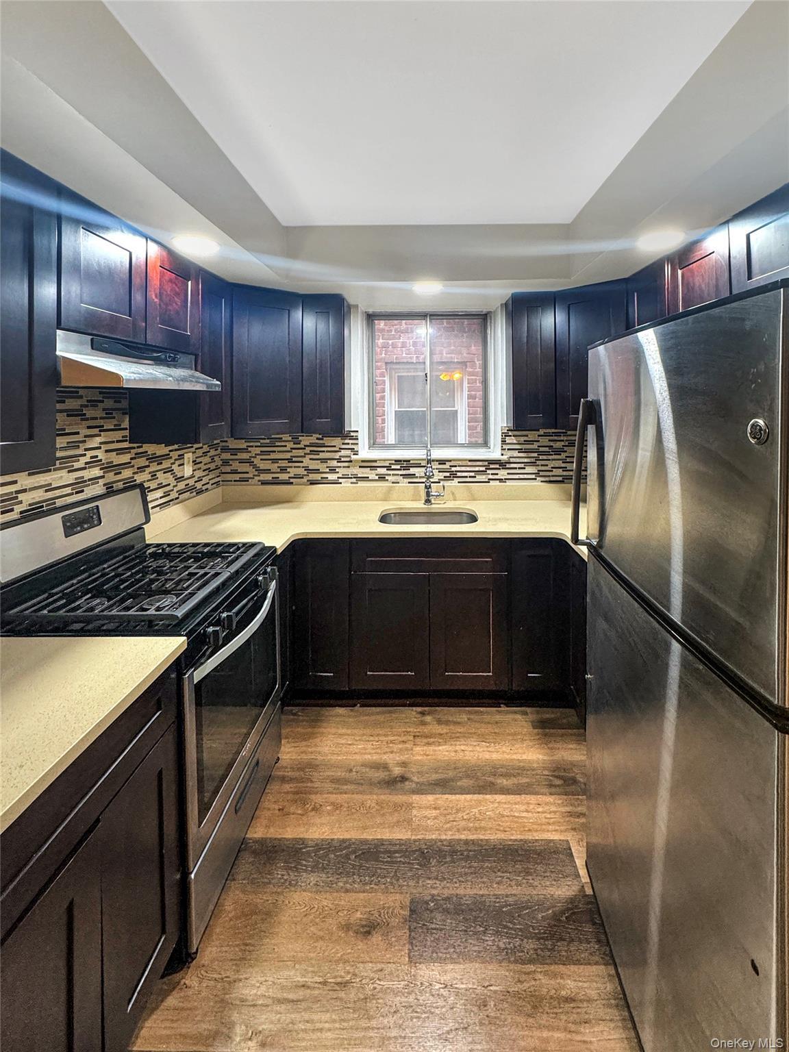 Single Family Mahan  Bronx, NY 10461, MLS-922004-17