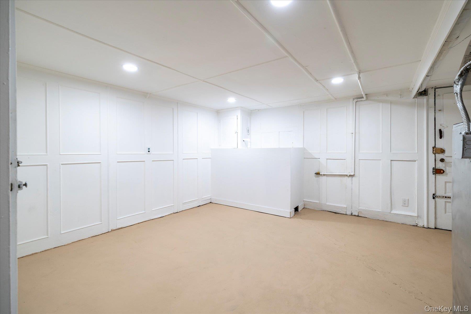 Single Family 28th Street  Queens, NY 11105, MLS-922005-19