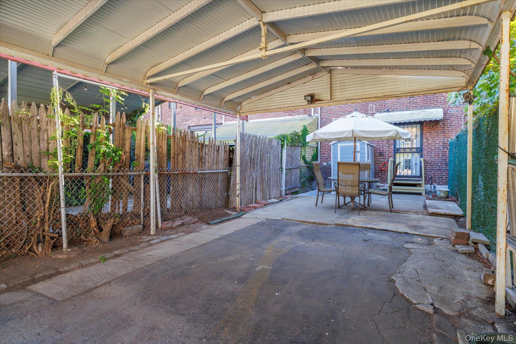 Single Family 28th Street  Queens, NY 11105, MLS-922005-28