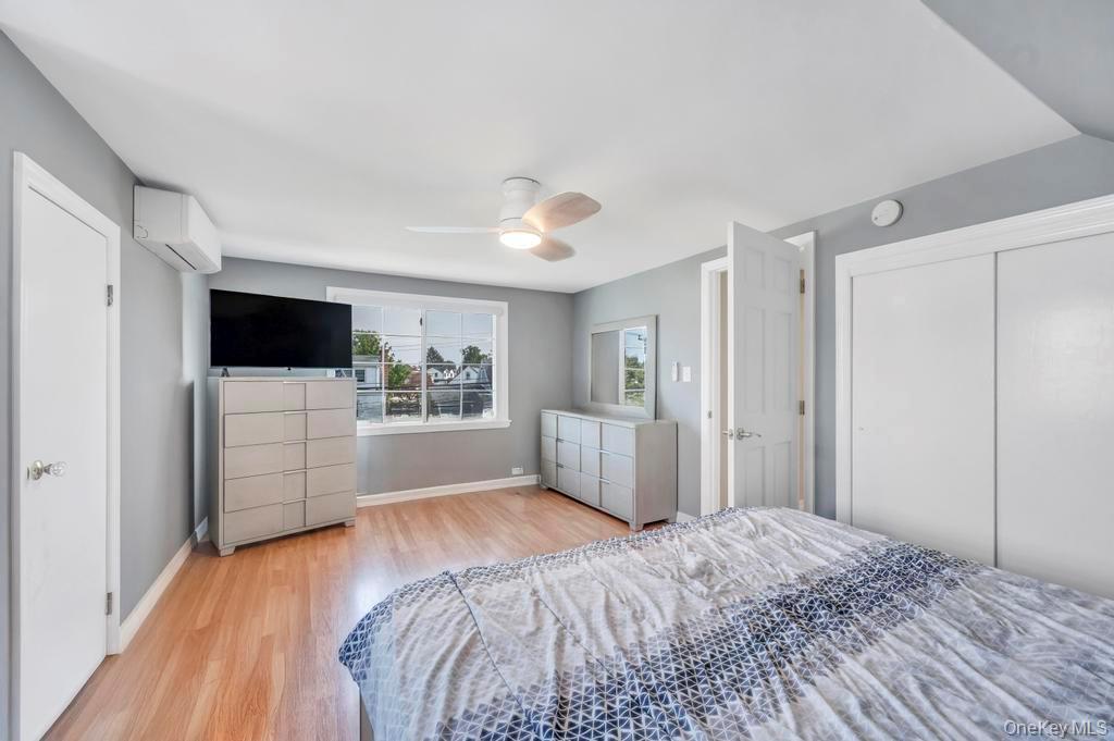 Single Family Lee  Nassau County, NY 11801, MLS-922014-21