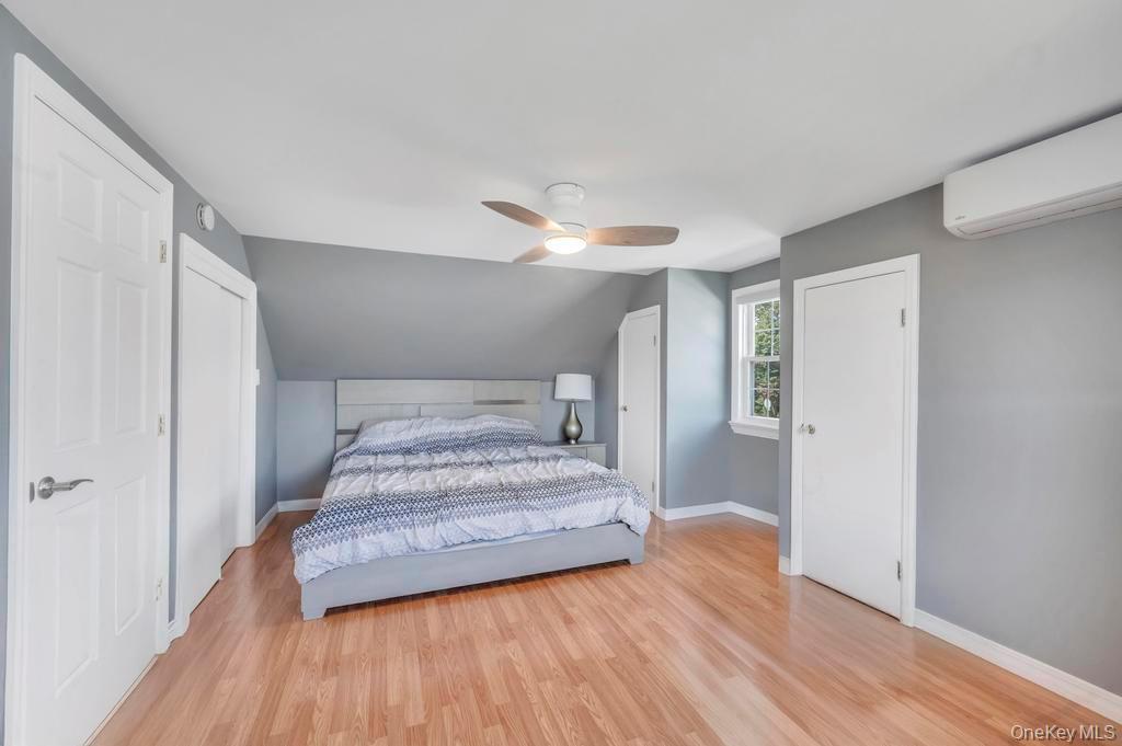 Single Family Lee  Nassau County, NY 11801, MLS-922014-23