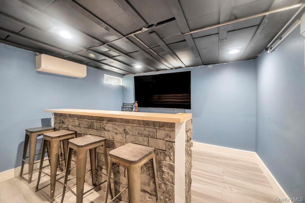 Single Family Lee  Nassau County, NY 11801, MLS-922014-28