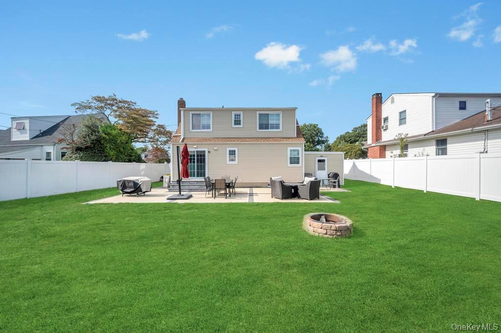 Single Family Lee  Nassau County, NY 11801, MLS-922014-29