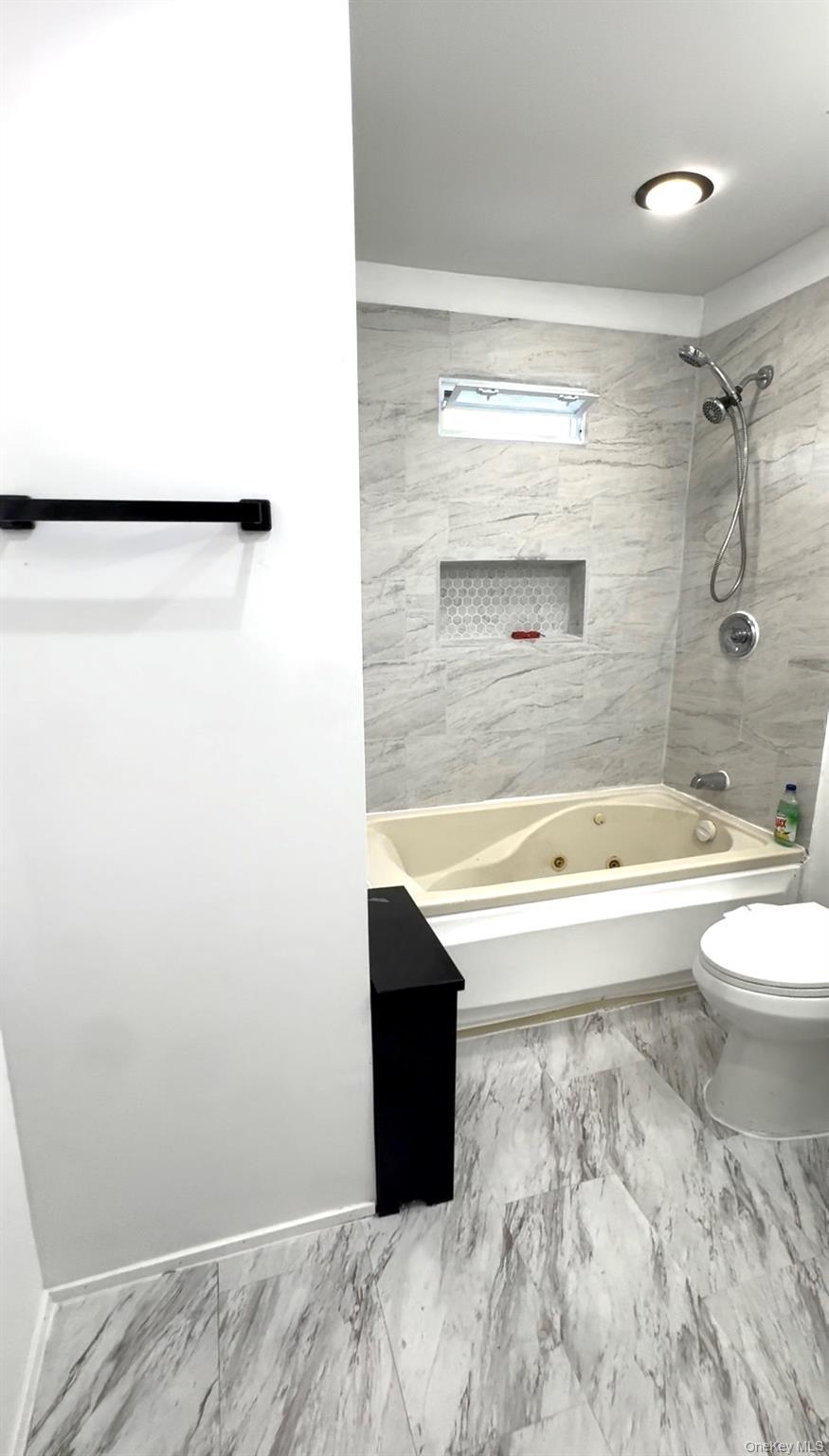 Single Family Weller Queens, NY 11422, MLS-922020-5